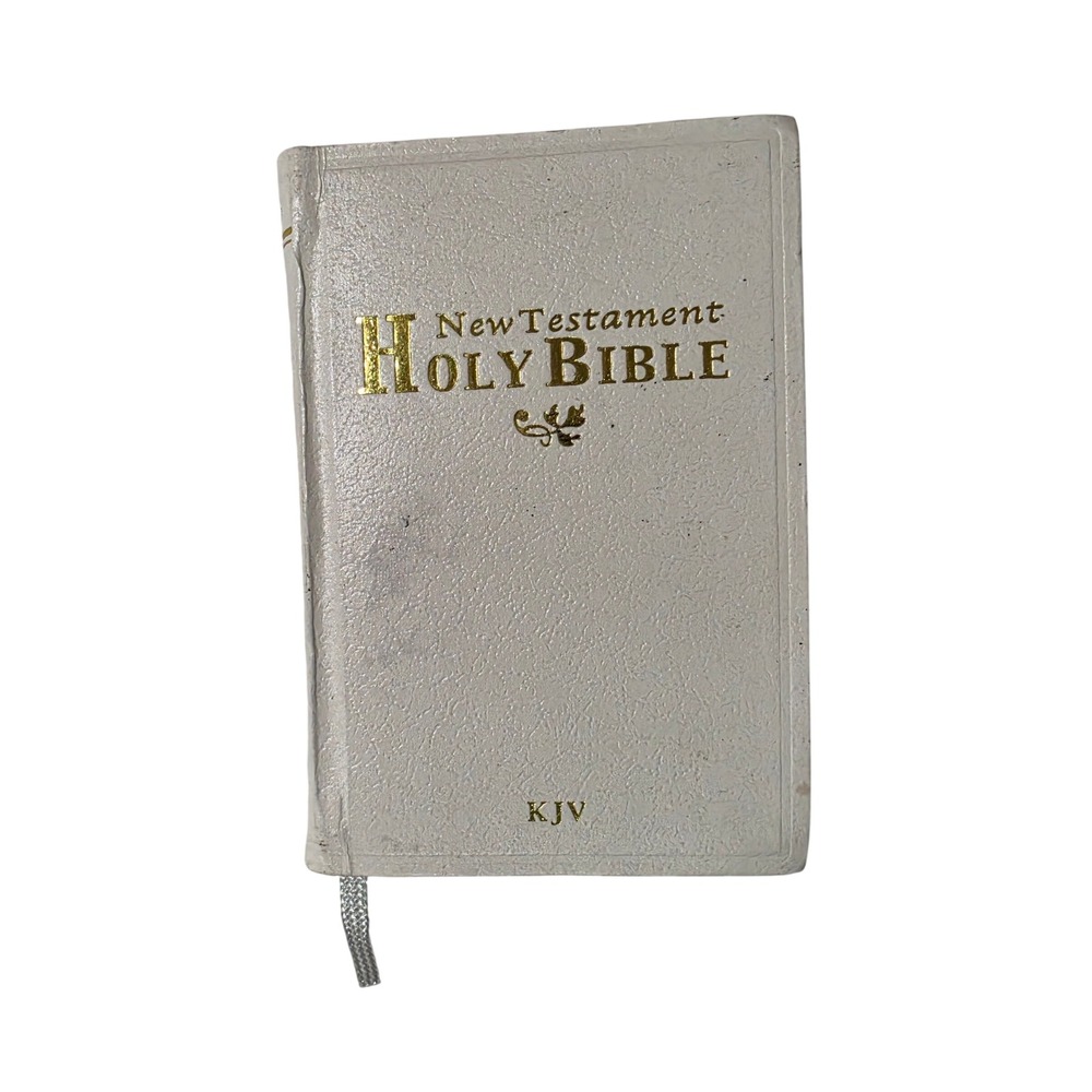 KJV New Testament Holy Bible Pocket Size White Gold Gilt Edges Red Letter